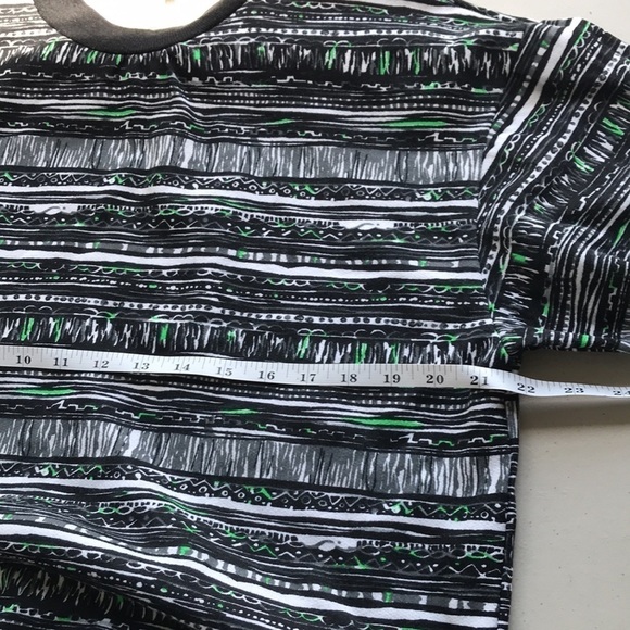 𝅺VINTAGE Wrap it up crewneck retro sweater unisex size medium - Picture 7 of 11